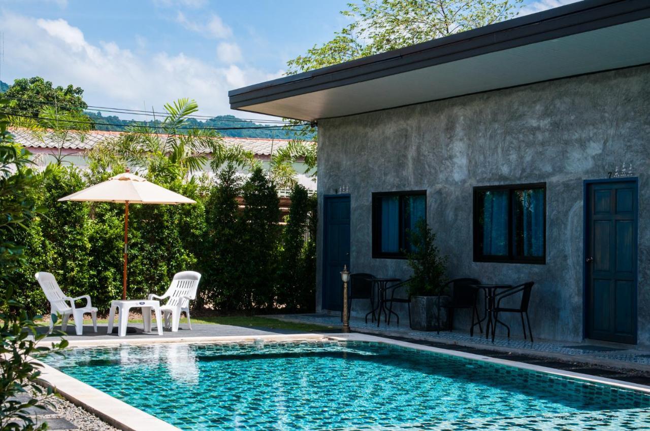 Ongsa House Hotel Bang Tao Beach  Exterior photo