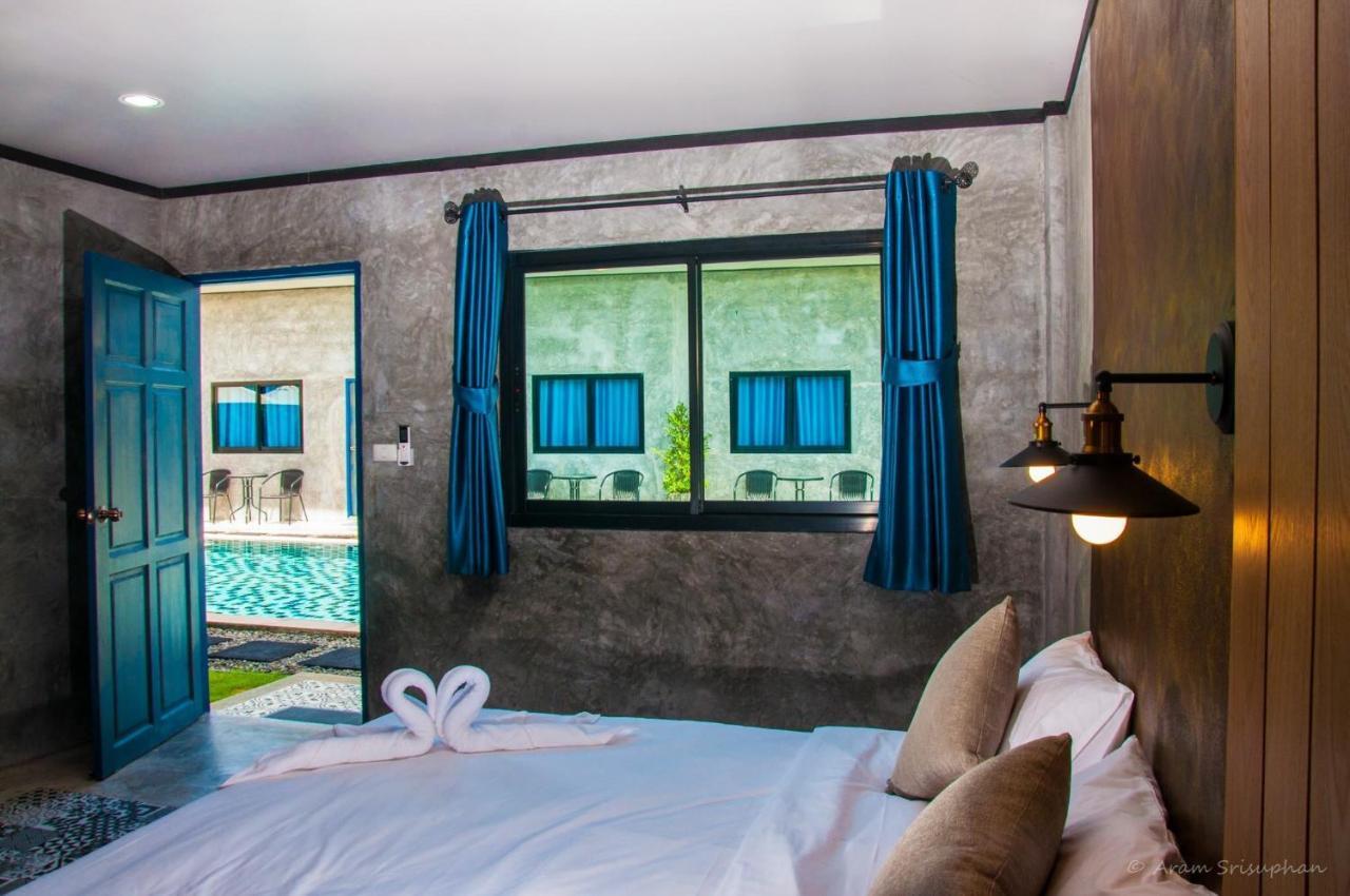 Ongsa House Hotel Bang Tao Beach  Exterior photo